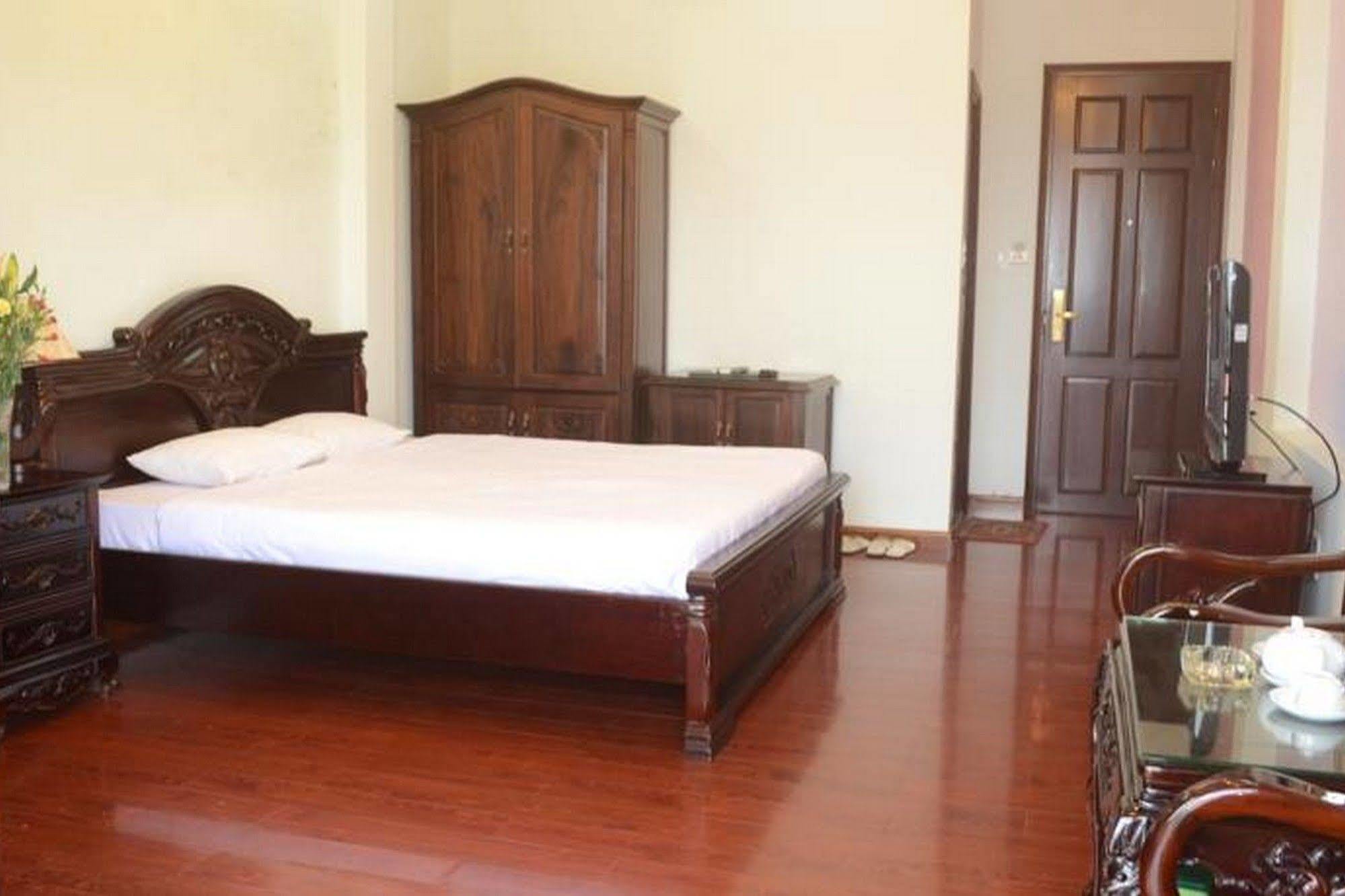 Thai Binh II Hotel Hue Exteriör bild